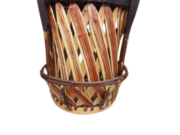 Antique Style Equipal Bar Stool for Cantina Bar.