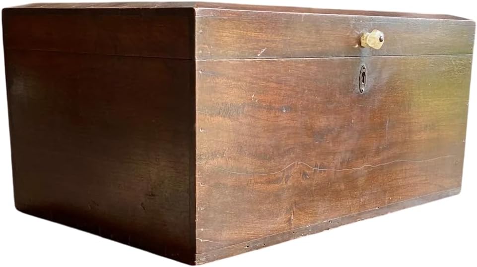 Baul Petaquilla Muy Antiguo De Madera Original. Pieza Unica.