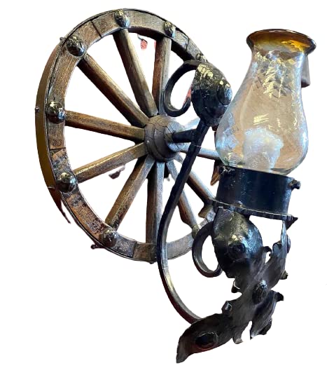 Bella Lámpara De Pared Con Rueda De Carreta Estilo Antiguo.