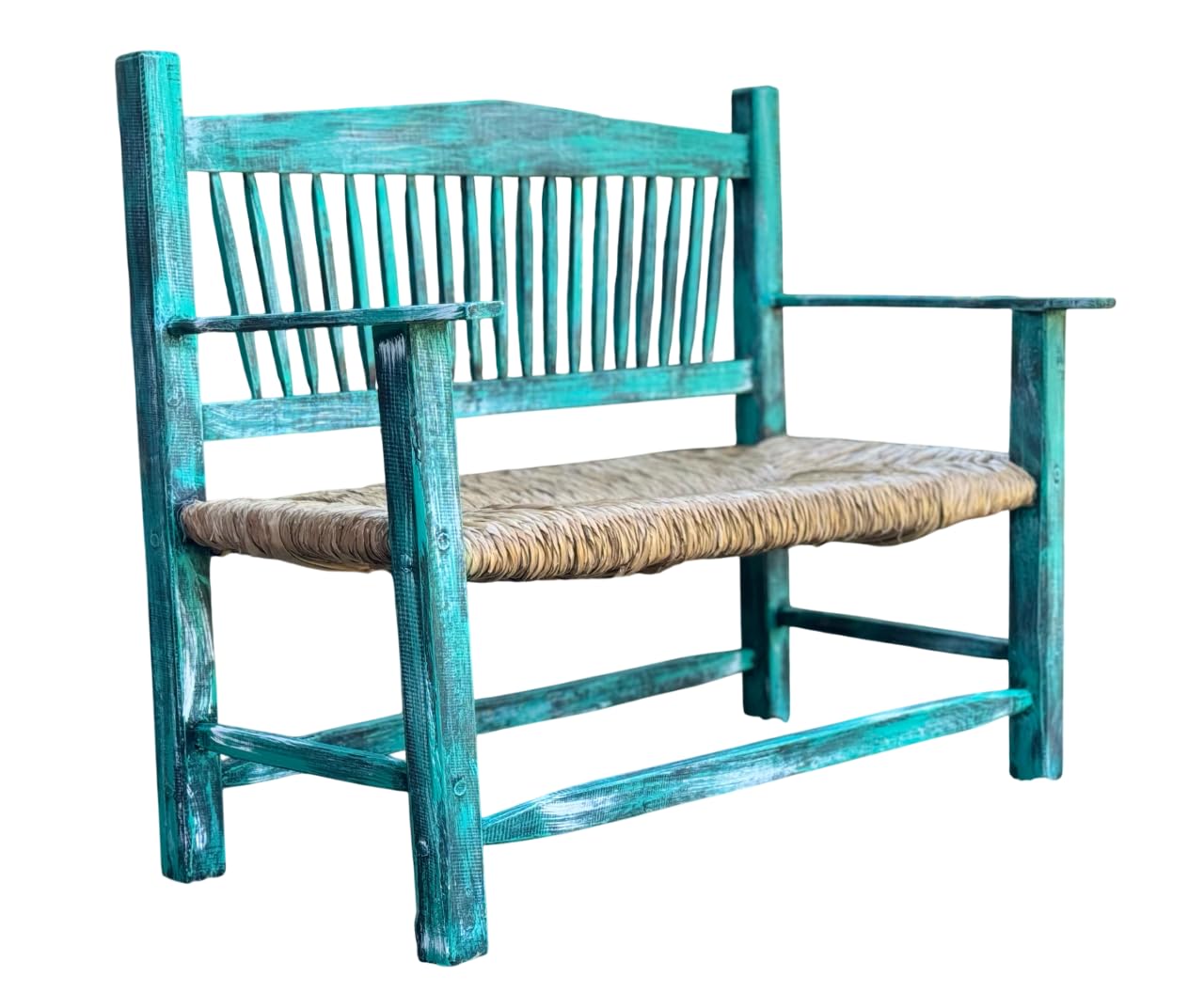 Banca artesanal de madera maciza con asiento tejido con tule, decoradas con hierro forjado, cera pulida a mano