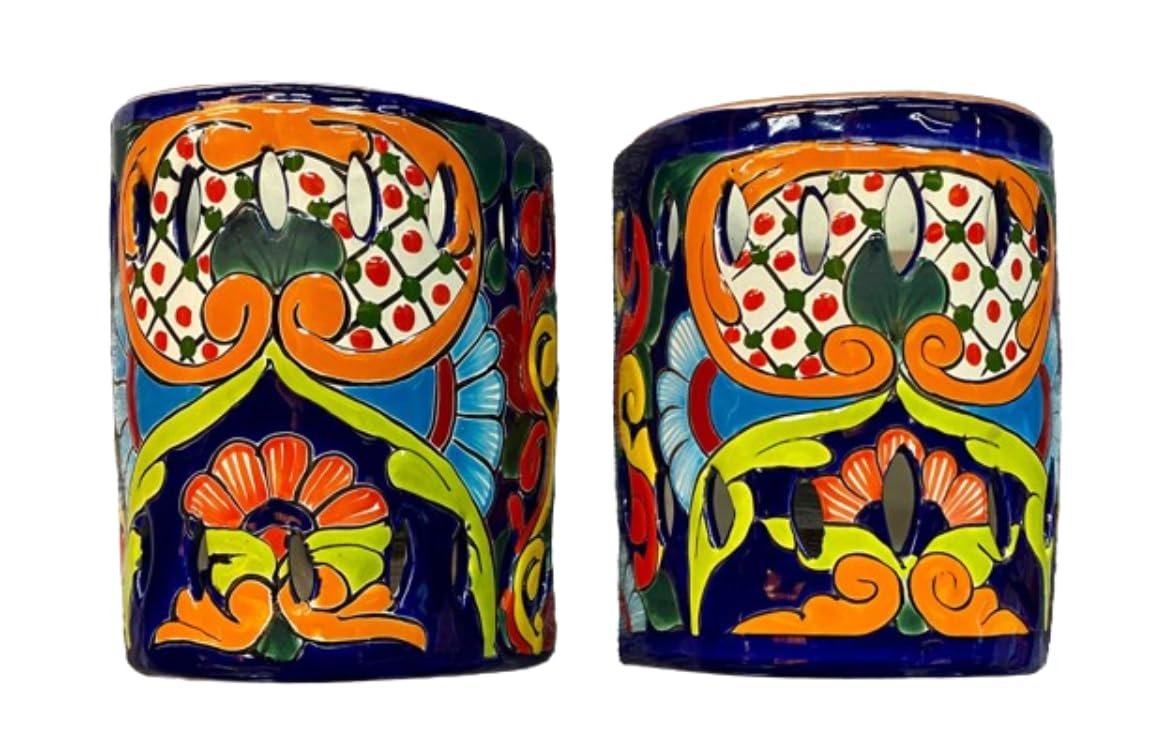 Pair of handcrafted lamps in fine Talavera, antique style.