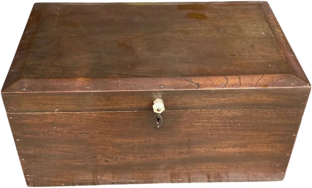 Baul Petaquilla Muy Antiguo De Madera Original. Pieza Unica.