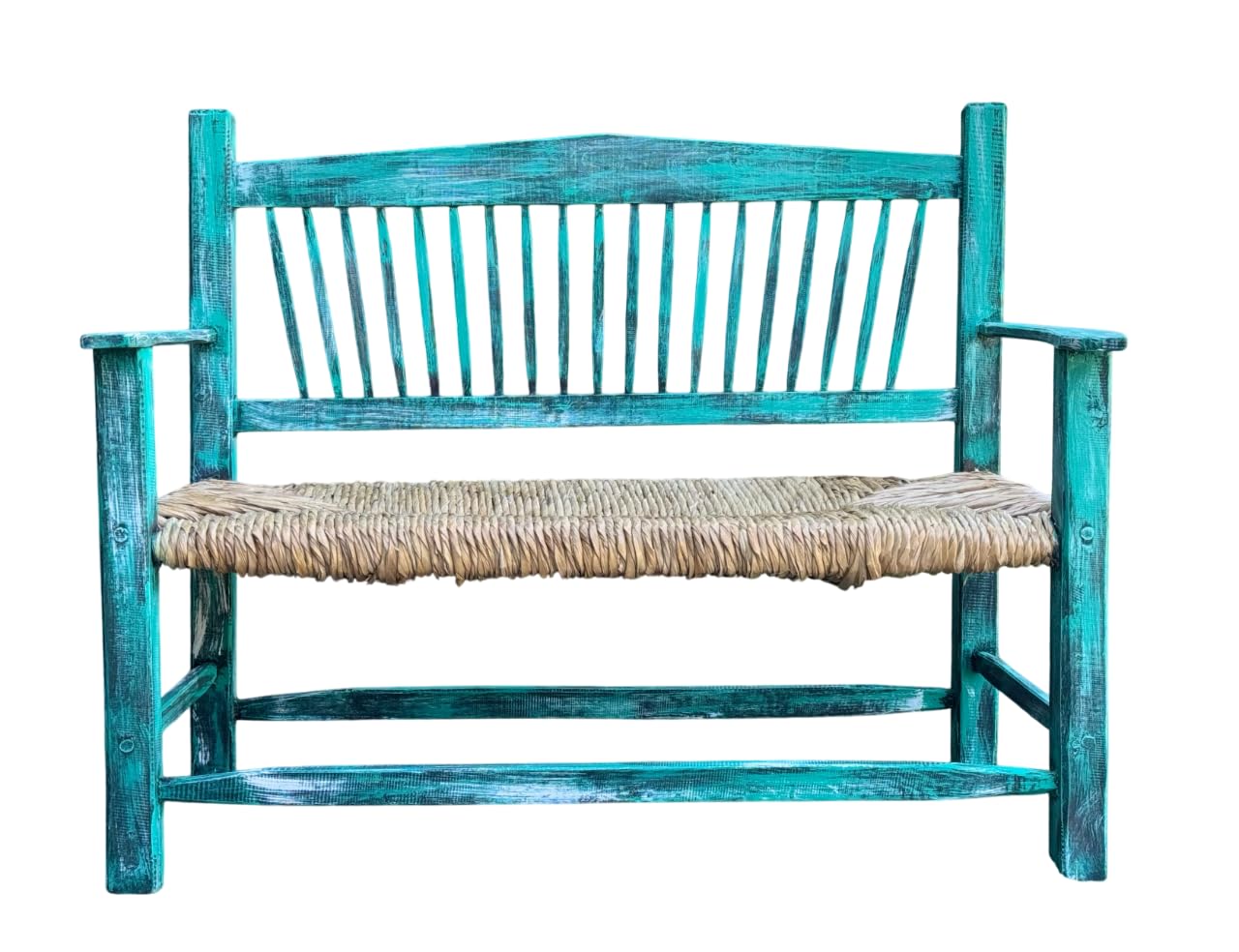 Banca artesanal de madera maciza con asiento tejido con tule, decoradas con hierro forjado, cera pulida a mano