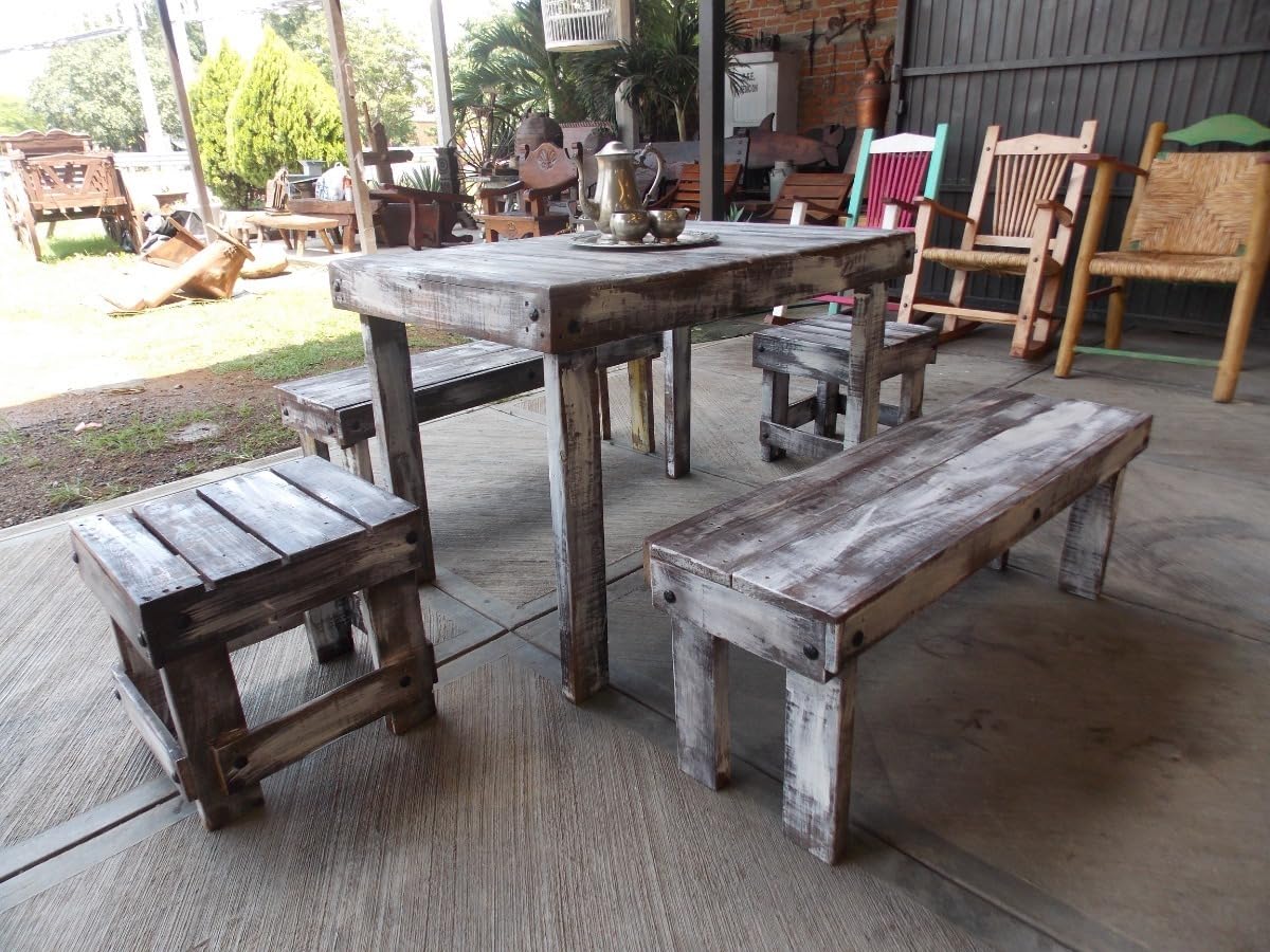 Vintage Handcrafted Dining Room Made of Sustainable Pallet Wood