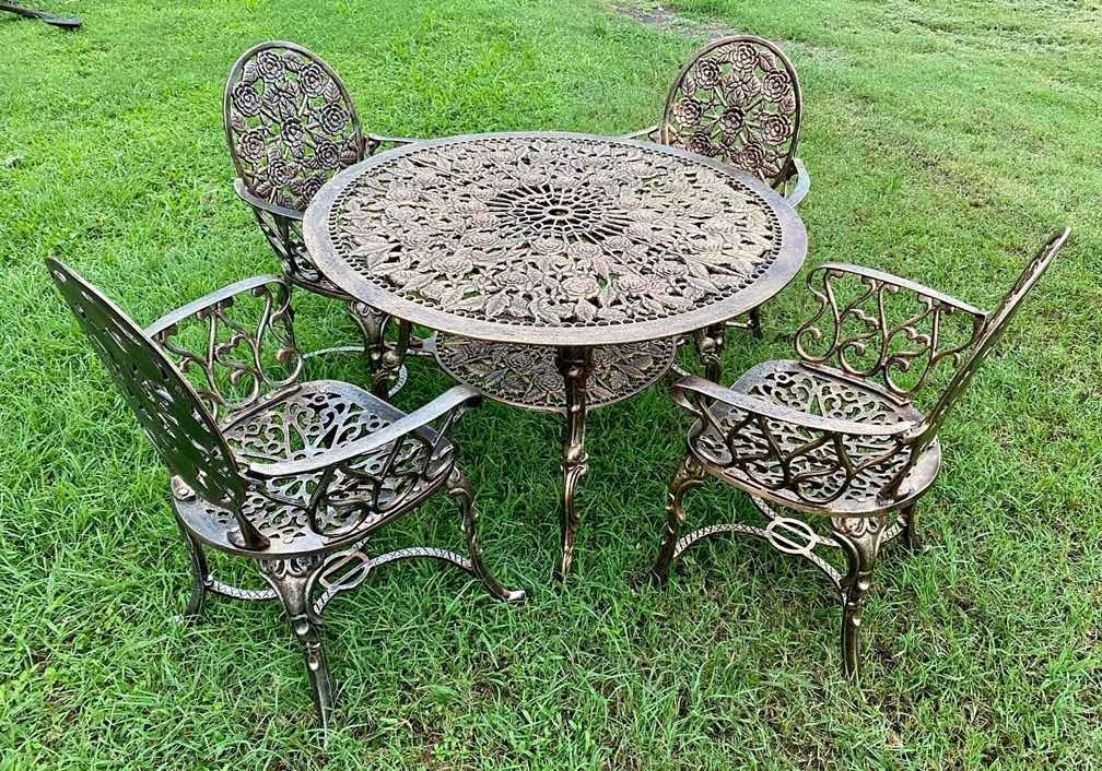 Reinforced Aluminum Antique Rose Style Handcrafted Dining Room