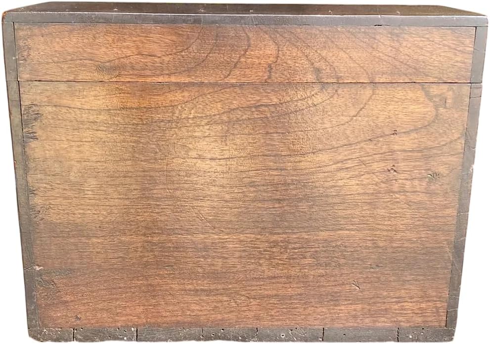 Baul Petaquilla Muy Antiguo De Madera Original. Pieza Unica.