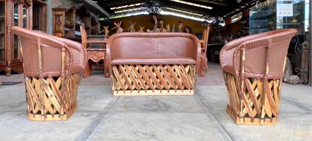 Large Handcrafted Equipal Room in Wood and Leather in Antique Style.