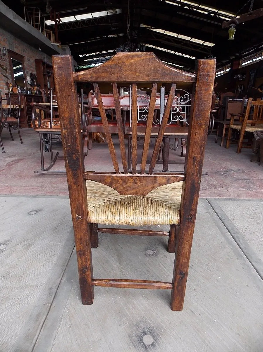 Bella Silla Artesanal De Madera Sustentable. Estilo Antiguo.