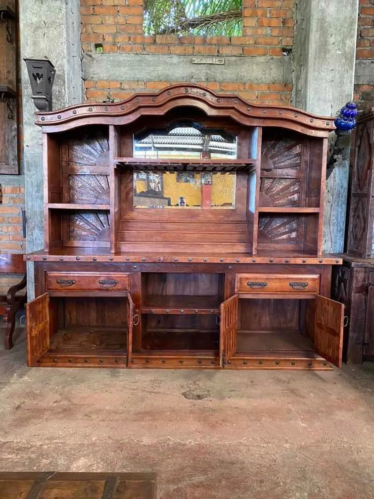 Barra Cantina De Madera Antigua De Mezquite Y Hierro Forjado