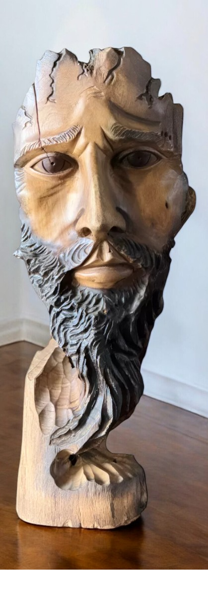 Escultura Hombre De La Tierra Madera Nogal Estilo Antiguo.