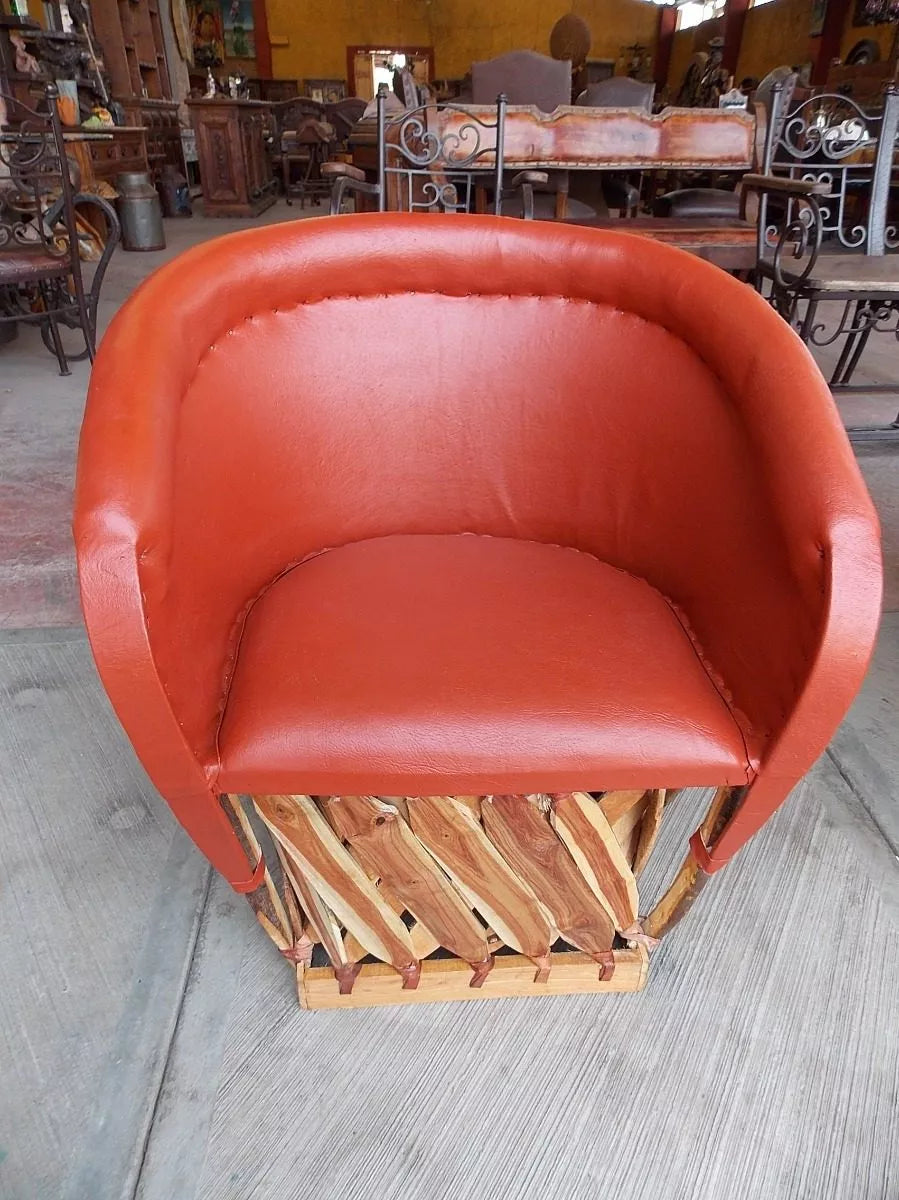 Exclusive Equipal Leather, Very Comfortable and Durable. The Best