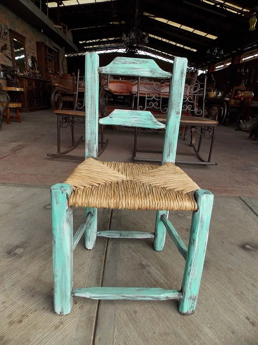 Silla Artesanal Madera Sustentable Estilo Decapado Antiguo.