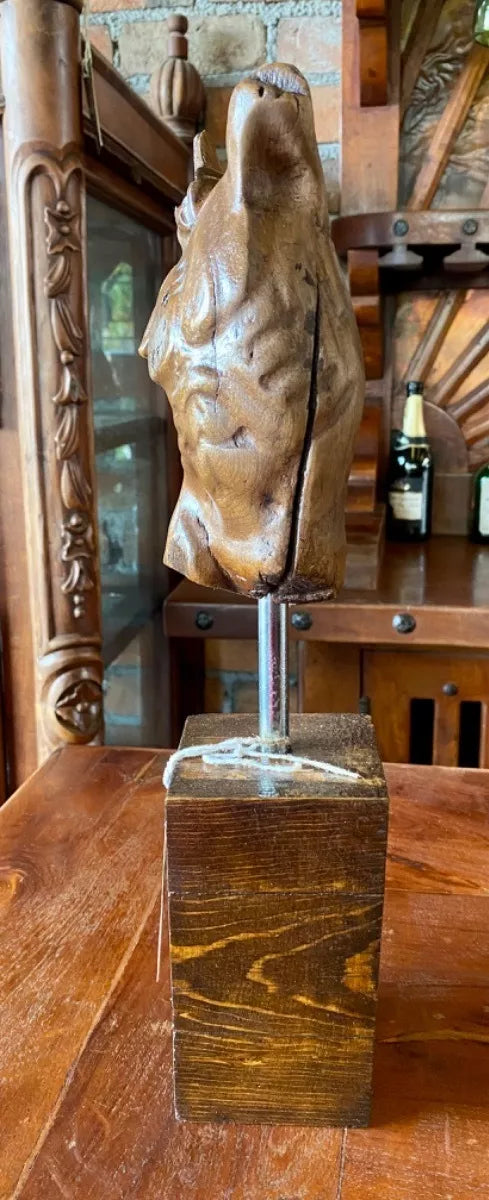 Escultura En Forma De Hombre En Madera Caoba Estilo Antiguo.