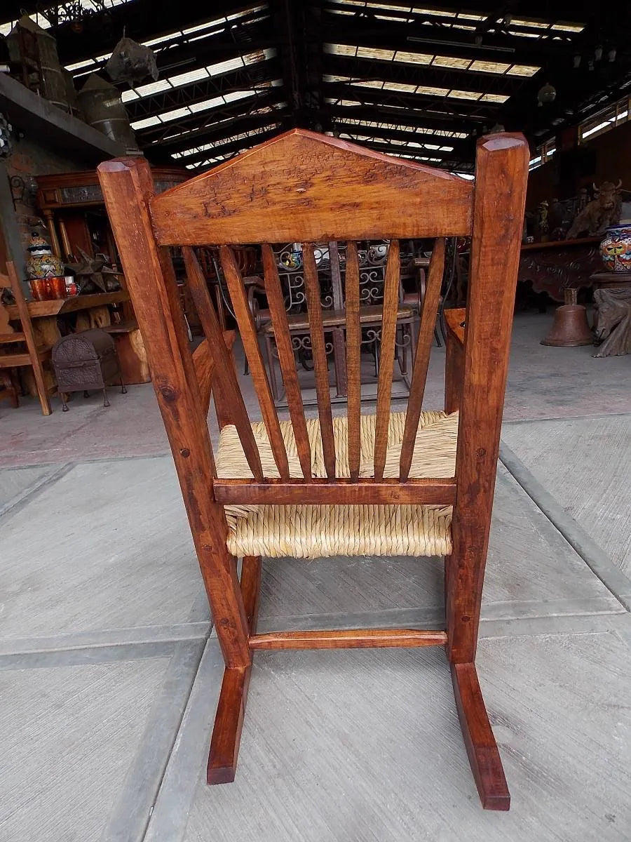 Banca Mecedora Balancin De Madera Y Tule. Estilo Antiguo.