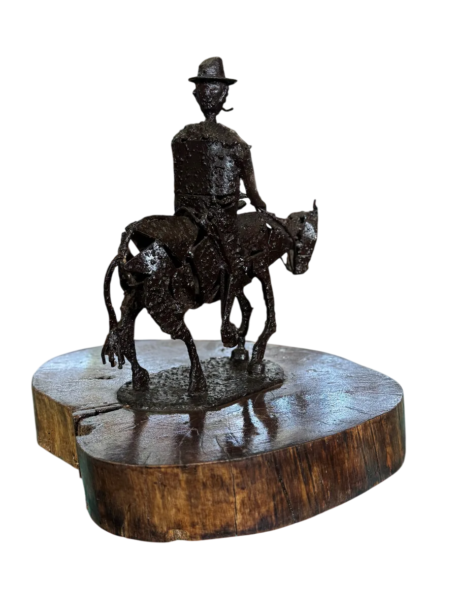 Antigua Escultura Original Don Quijote De La Mancha En Metal