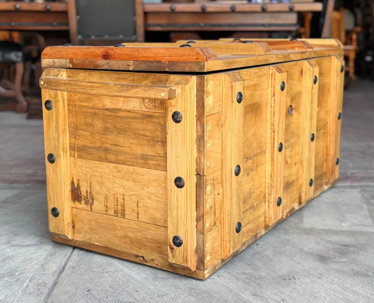 Baúl De Madera Antigua Estilo Ferrocarril Antiguo