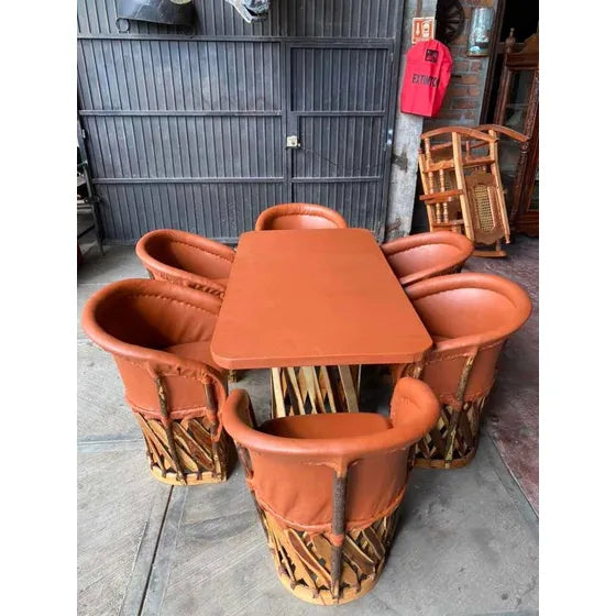 Comedor Equipal Tradicional Para 6 Personas Estilo Antiguo.
