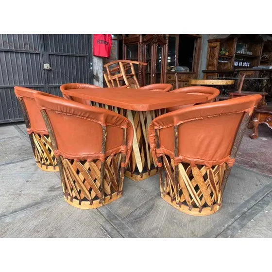 Comedor Equipal Tradicional Para 6 Personas Estilo Antiguo.