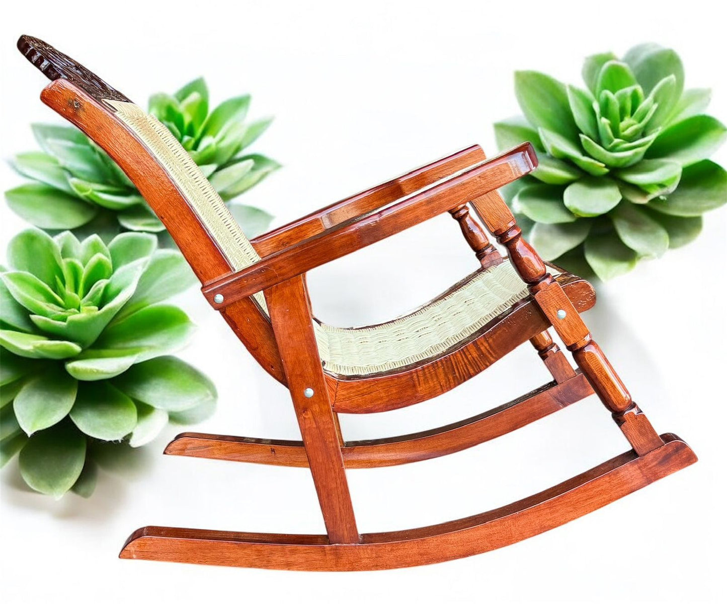 Amplia Silla Mecedora Balancin Madera Cedro Estilo Antiguo