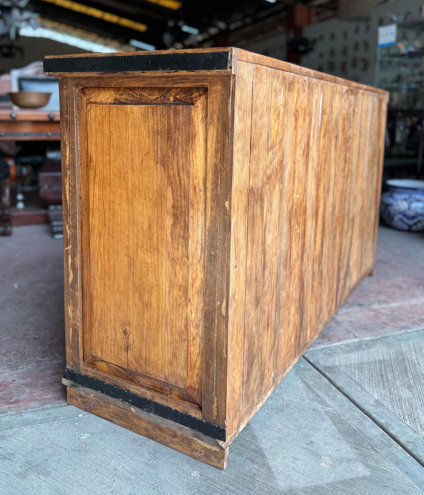 Bufetera de Madera de pino estilo antiguo