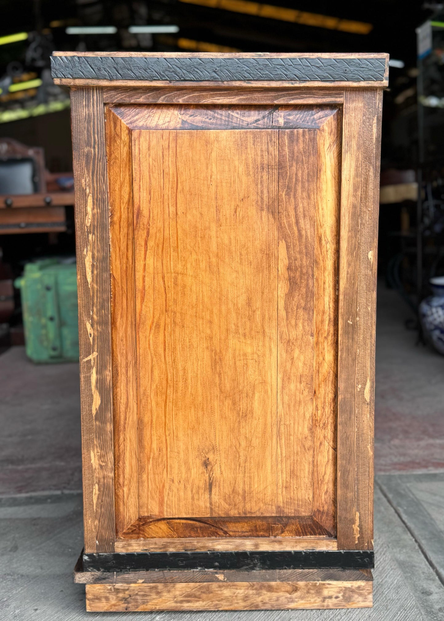 Bufetera de Madera de pino estilo antiguo