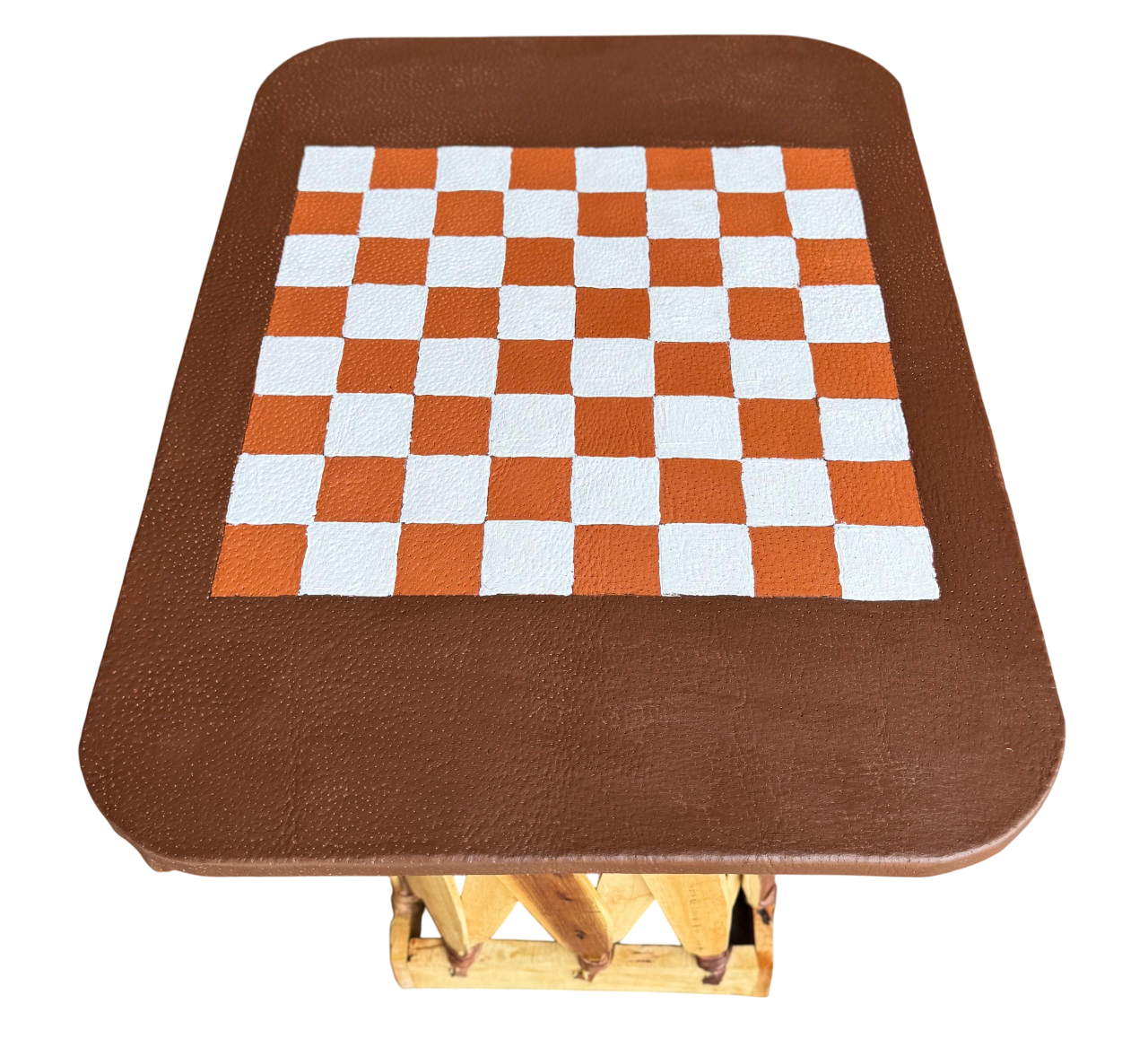 Bella Mesa Artesanal Con Tablero De Ajedrez Estilo Antiguo.