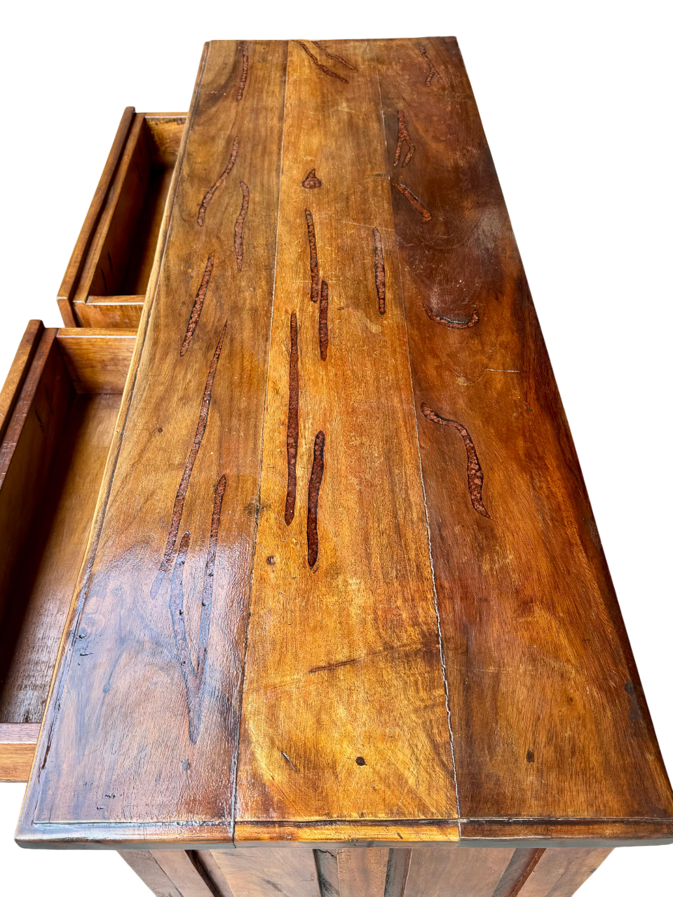 Cajonera de Madera de mezquite con las tallas en el exterior antigua