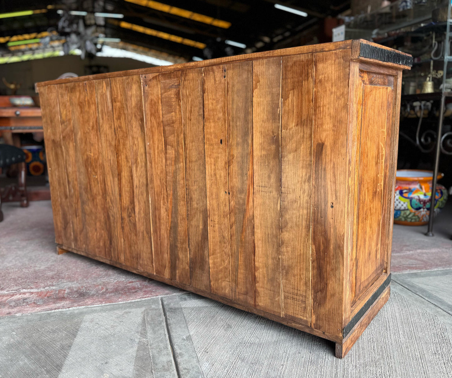 Bufetera de Madera de pino estilo antiguo