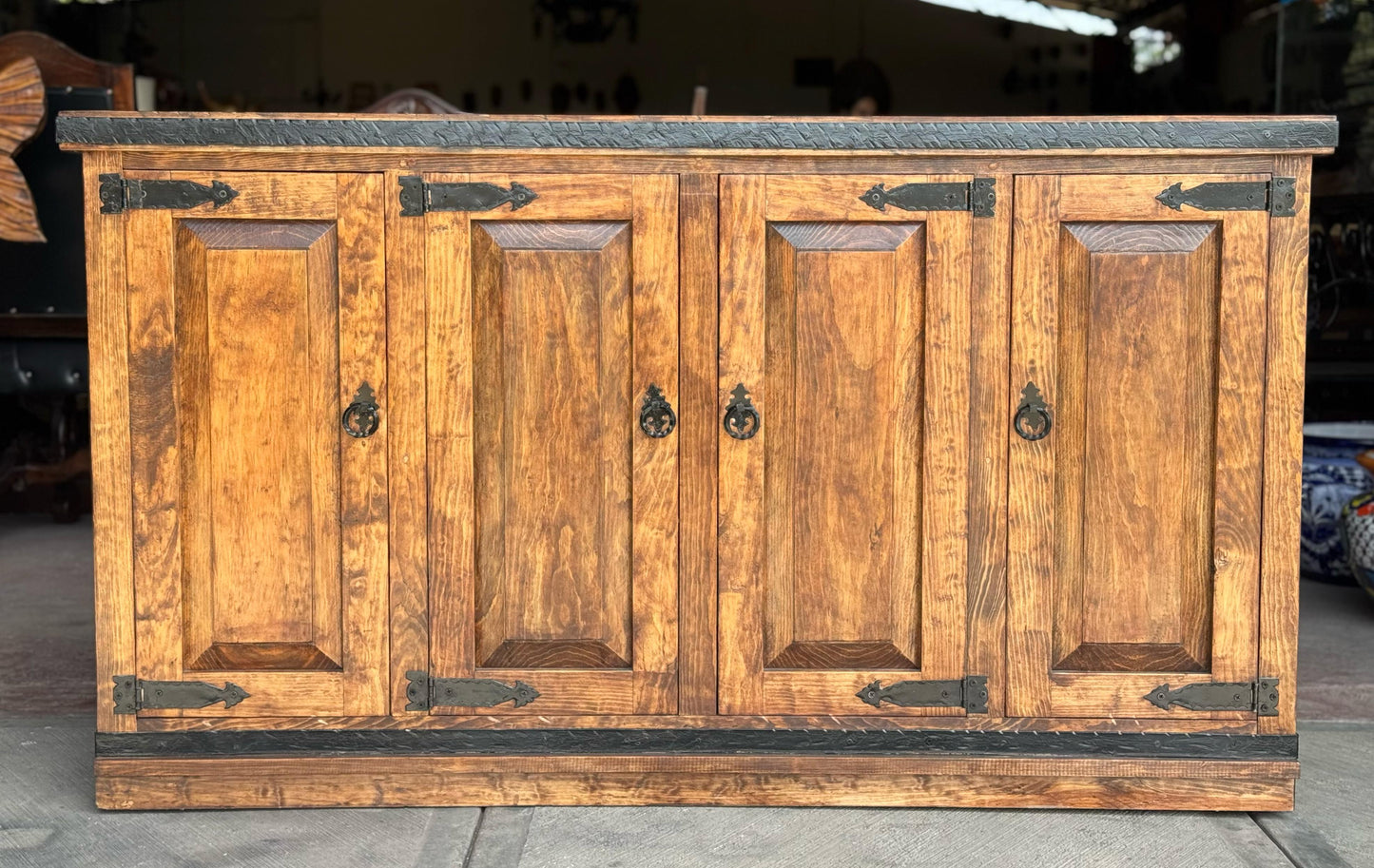 Bufetera de Madera de pino estilo antiguo