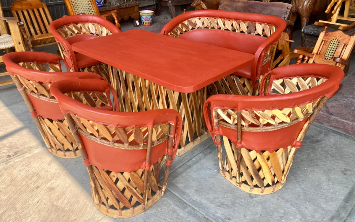 Equipal Antique Style Handcrafted Dining Room for 6 People.