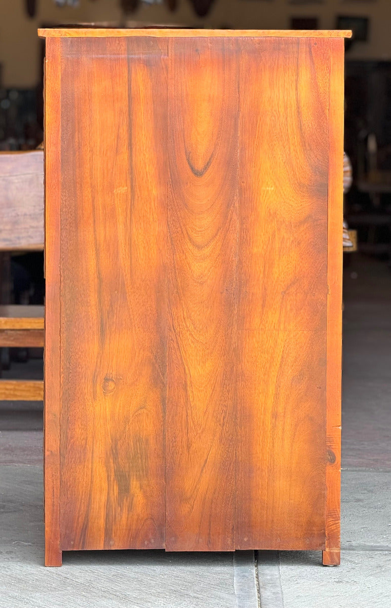 Cajonera De Madera Cedro Y Piel Estilo Antiguo.