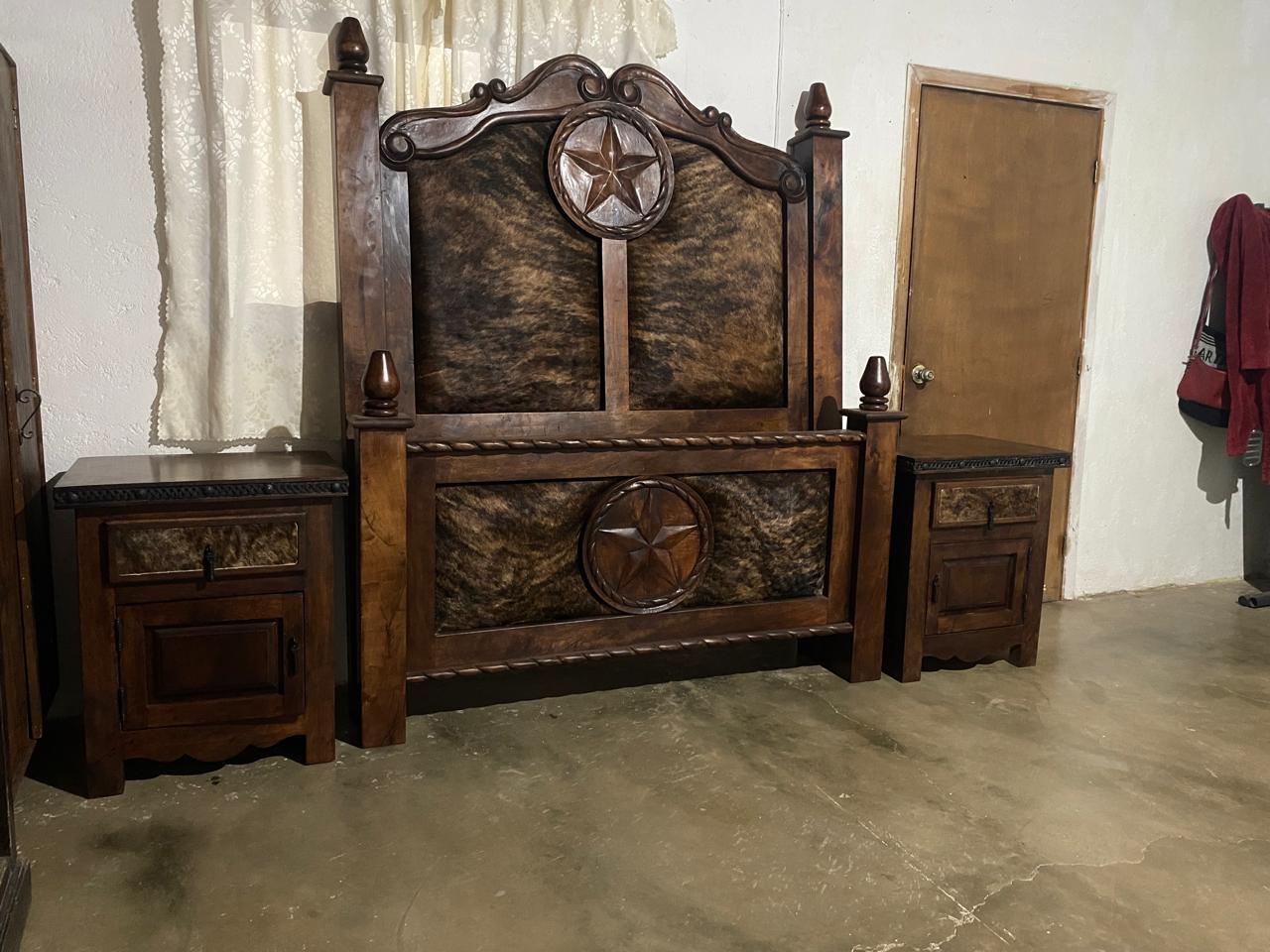 Exclusiva Recamara Mezquite Estilo Colonial Con Piel Y Tallas