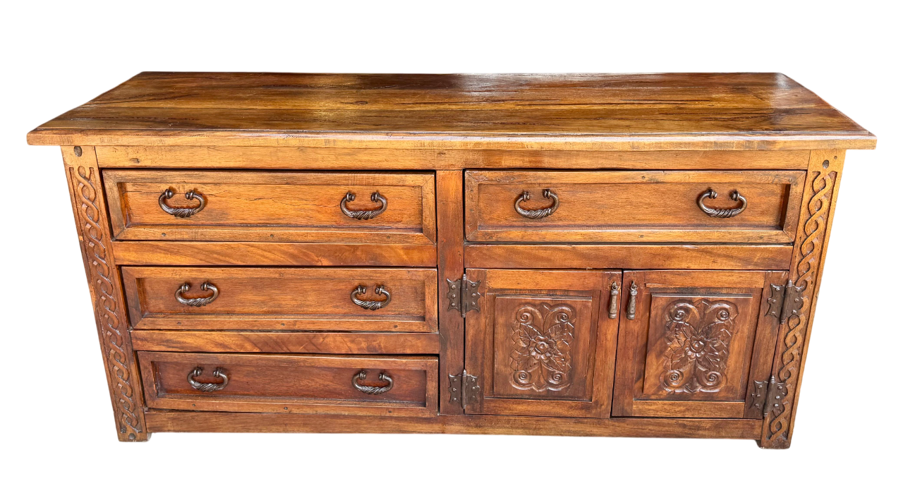 Cajonera de Madera de mezquite con las tallas en el exterior antigua