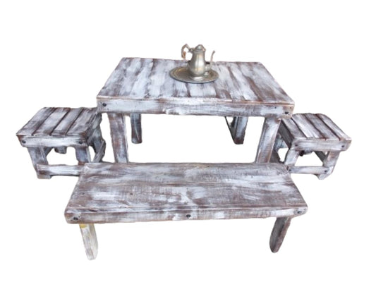 Vintage Handcrafted Dining Room Made of Sustainable Pallet Wood 
