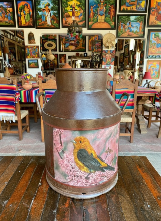 Bote lechero antiguo de Colima, decorado con óleo de ave, cerámica