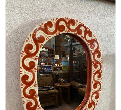 Bonito Espejo Artesanal En Talavera Fina Estilo Antiguo.