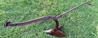 Original Arado De Metal Doble Mariposa. Muy Escaso