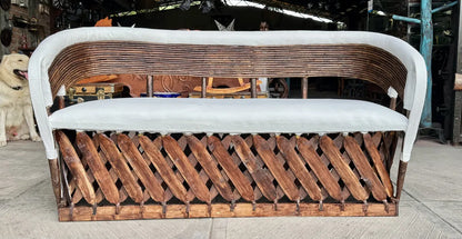 Sillon Equipal Tradicional 3 Personas Estilo Varas Antiguo Blanco Piel De Cerdo Agregar a favoritos