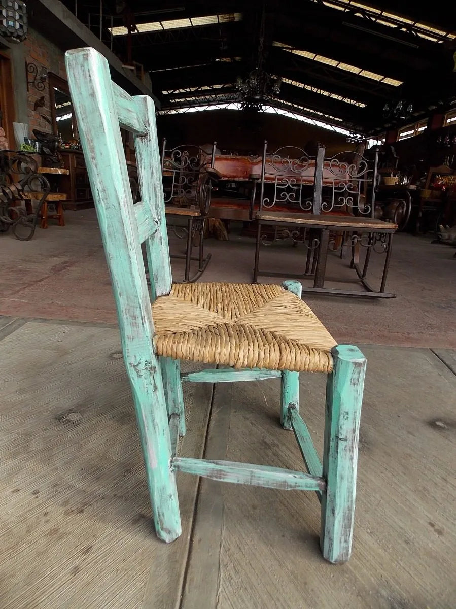 Silla Artesanal Madera Sustentable Estilo Decapado Antiguo.