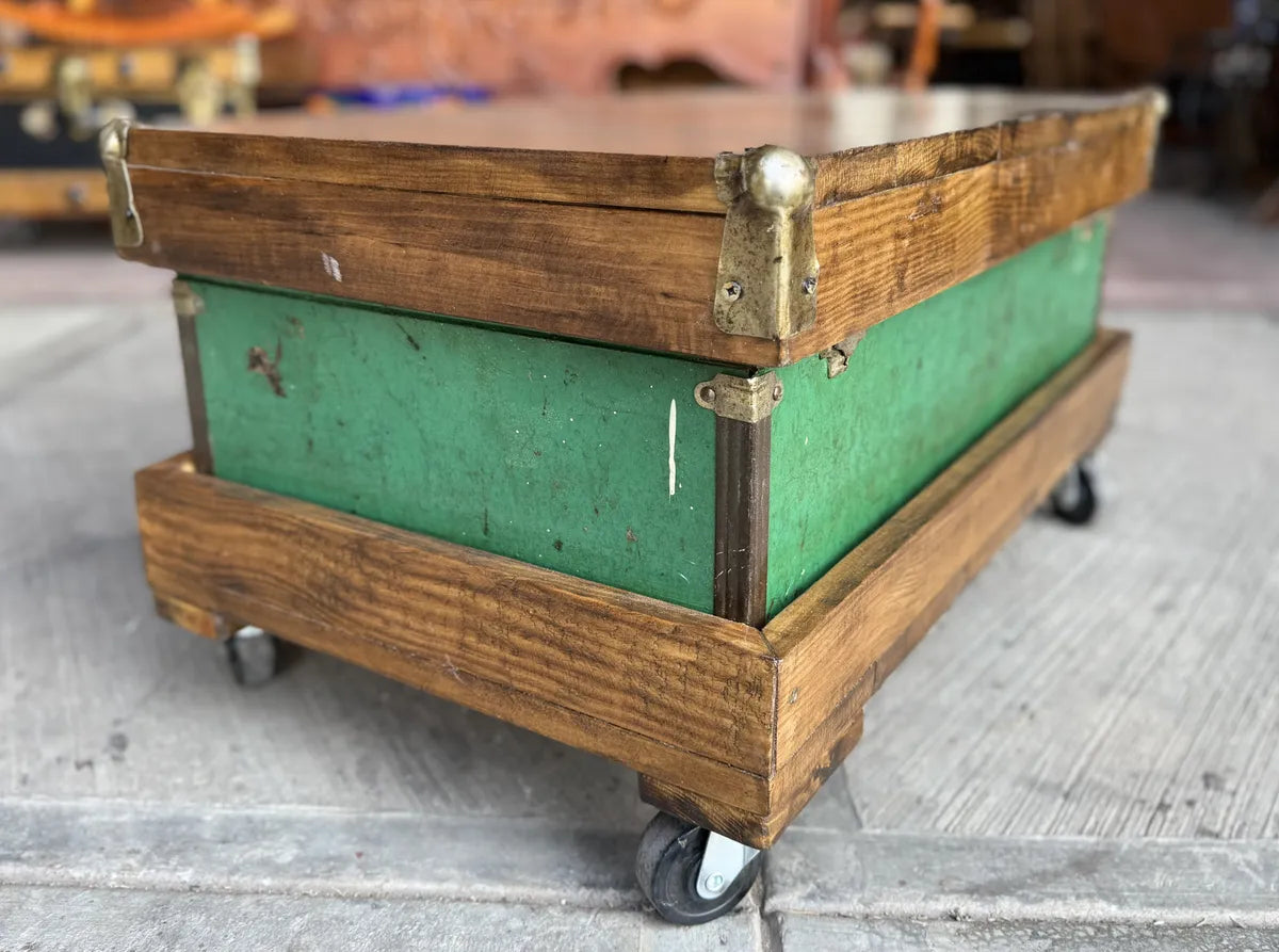 Mesa De Centro Con Baul Petaca Velis Antiguo Verde Claro