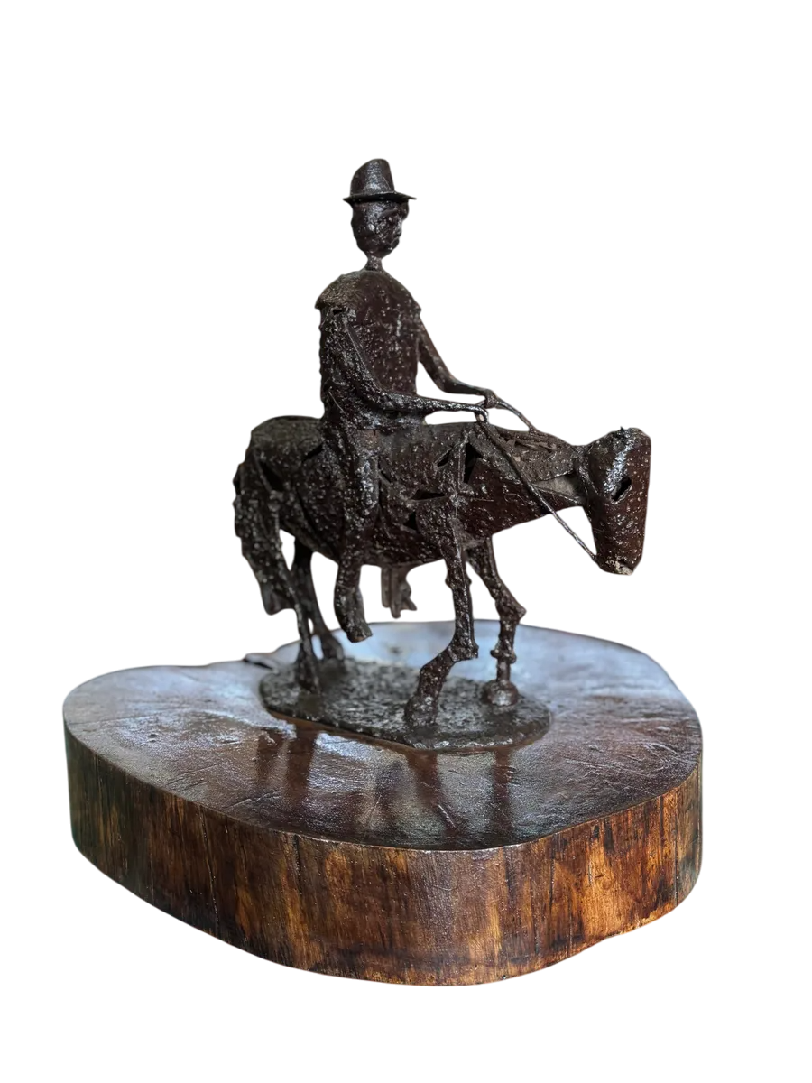 Antigua Escultura Original Don Quijote De La Mancha En Metal