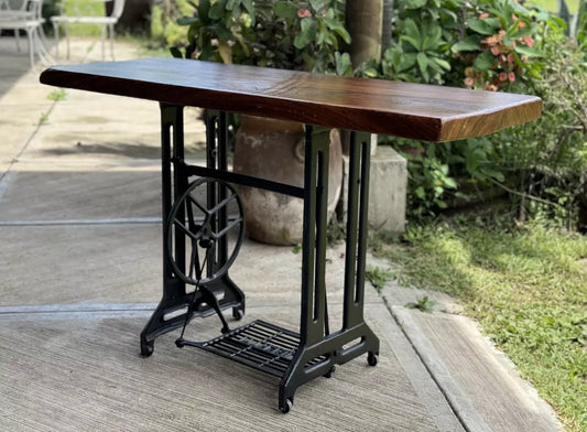 Mesa Credenza Con Pedal De Maquina De Coser Antigua.