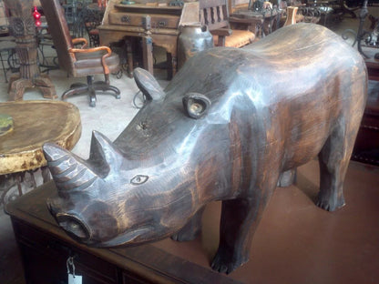 Antigua Escultura Grande De Rinoceronte De Madera
