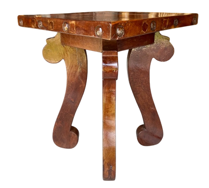 Antigua Y Original Mesa Lateral En Madera De Mezquite. Marrón Claro