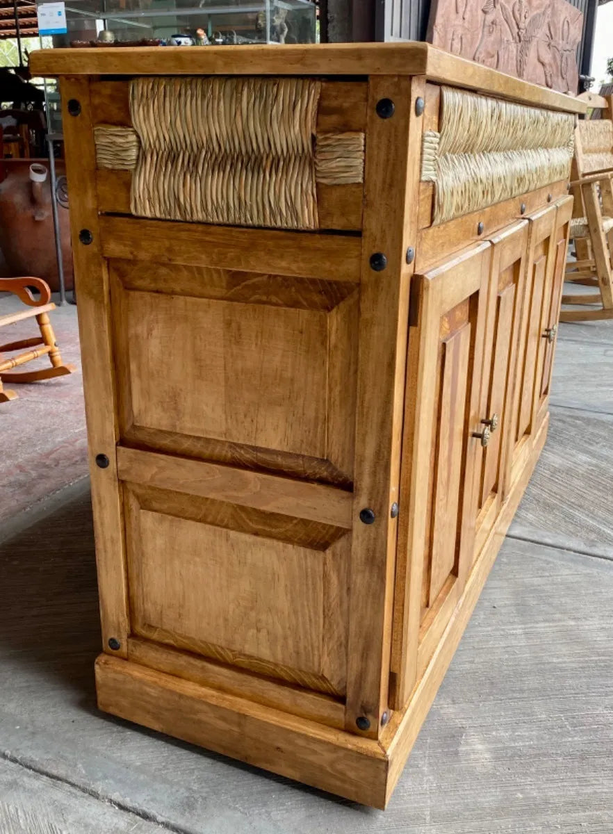 Bufetera Artesanal Madera Sustentable Y Tule. Estilo Antiguo