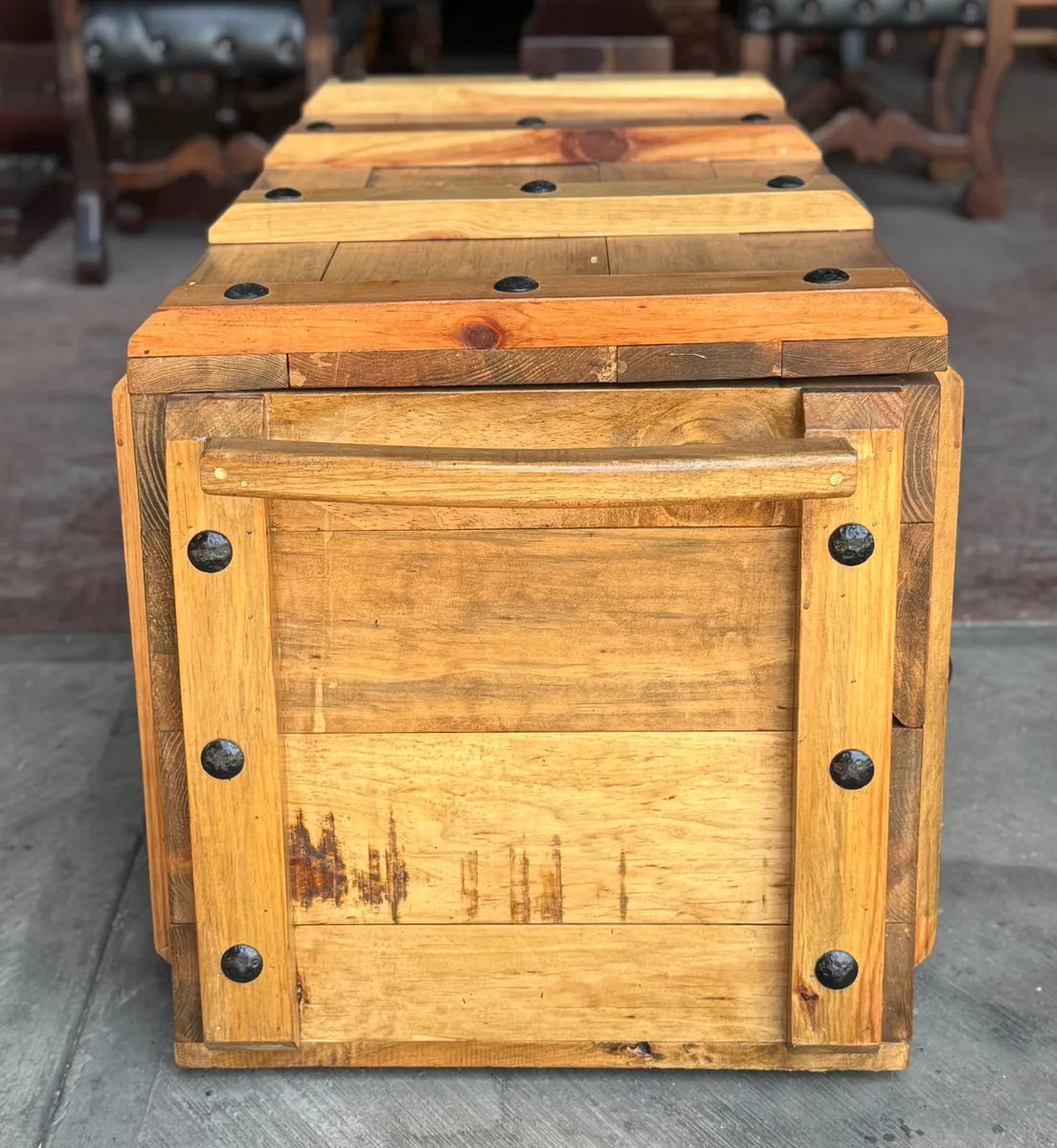 Baúl De Madera Antigua Estilo Ferrocarril Antiguo