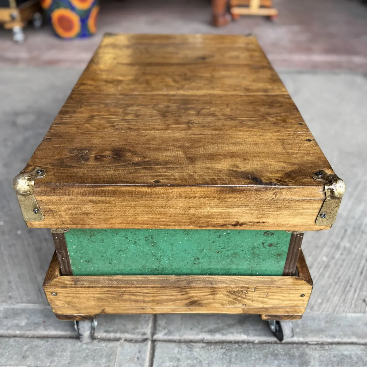Mesa De Centro Con Baul Petaca Velis Antiguo Verde Claro