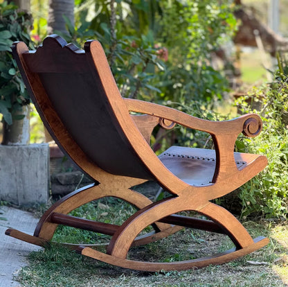 Silla Mecedora Miguelito Piel Mezquite Estilo Antiguo.