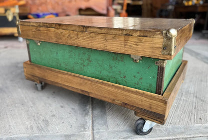 Mesa De Centro Con Baul Petaca Velis Antiguo Verde Claro