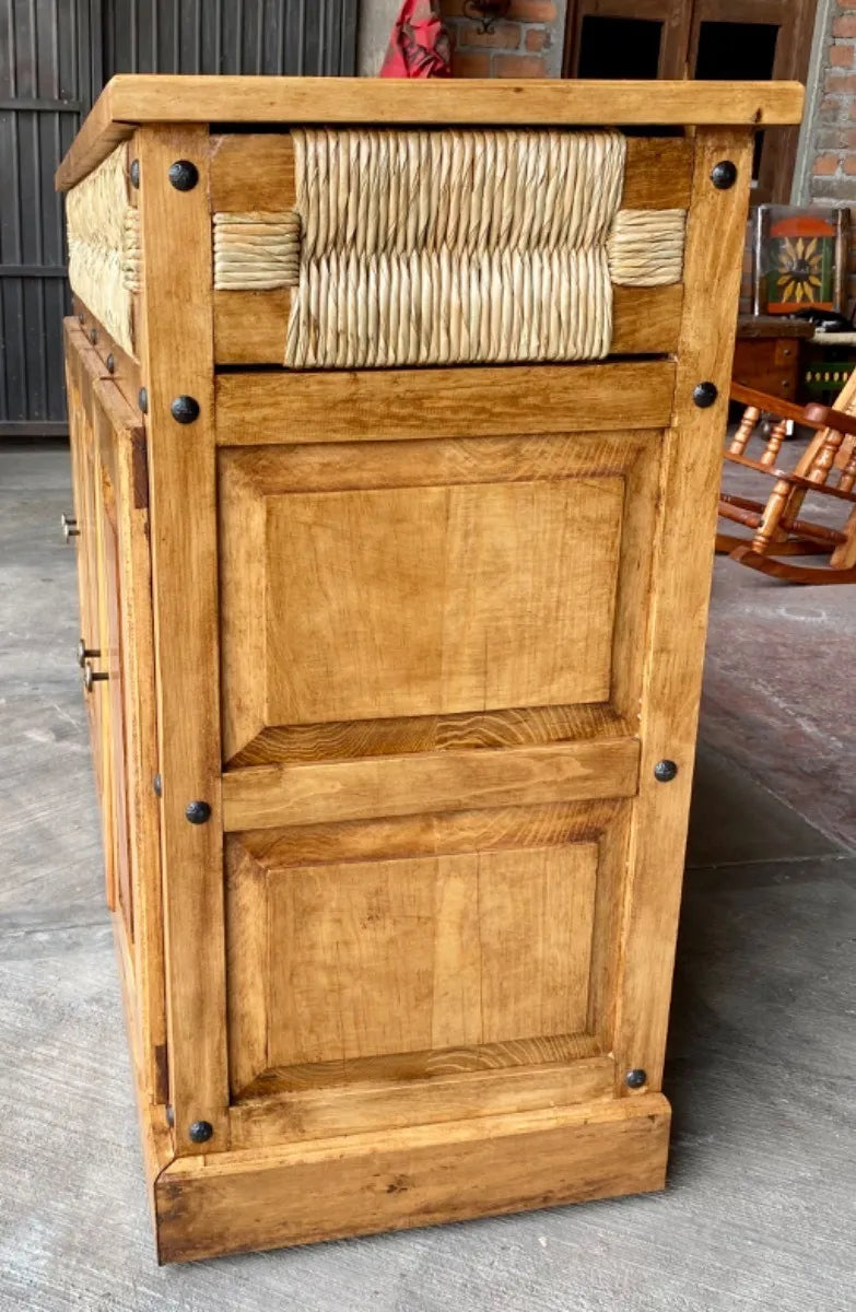 Bufetera Artesanal Madera Sustentable Y Tule. Estilo Antiguo